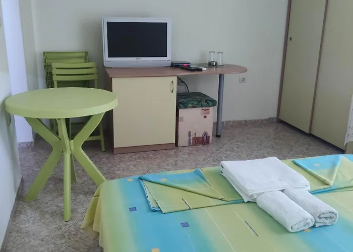 Gæstehus за гости левтерови *